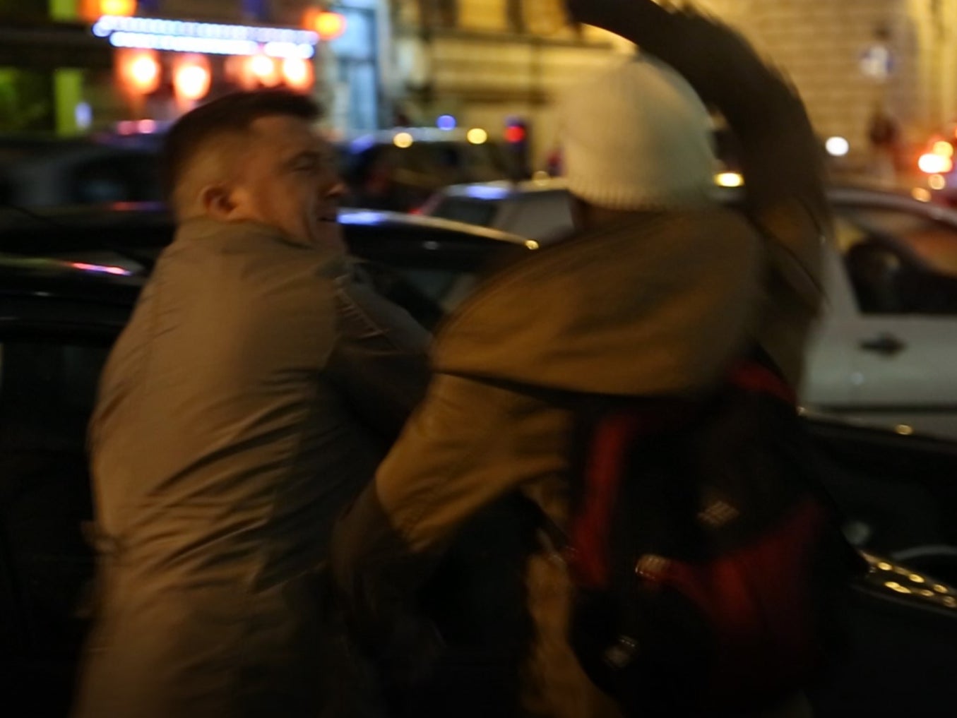 Original footage of Tommy Robinson’s altercation with a migrant in Italy