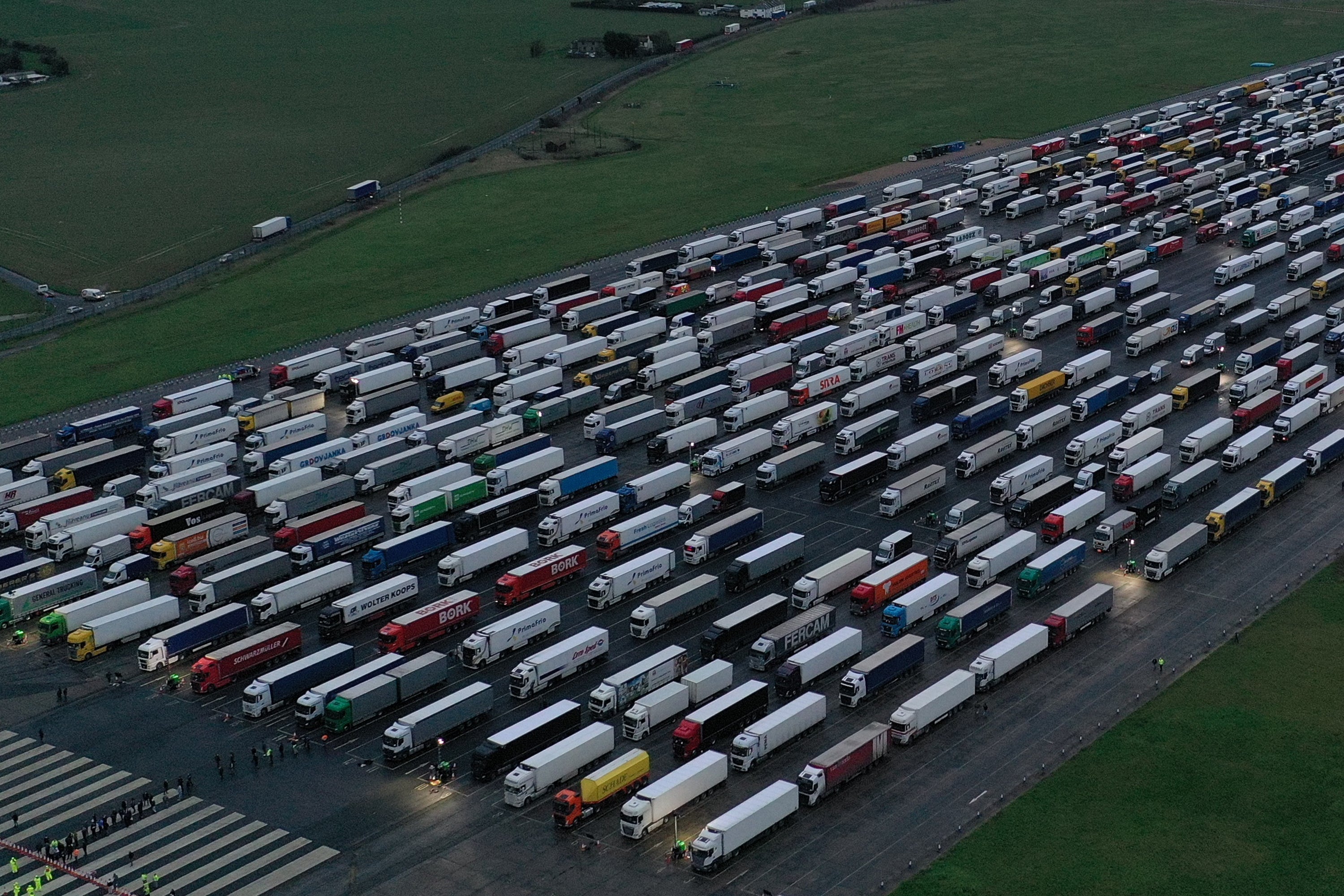 Brexit talks in ‘final push’ as UK warned lorry chaos is new normal