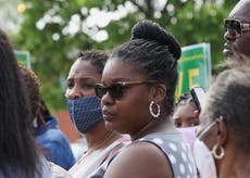 Woman sues after Chicago police drag her from car by hair