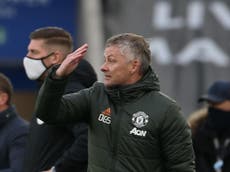 Solskjaer rues missed chances as Man United draw with Leicester