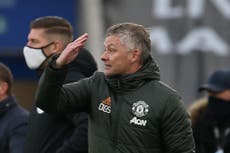 Solskjaer rues missed chances as Man United draw with Leicester