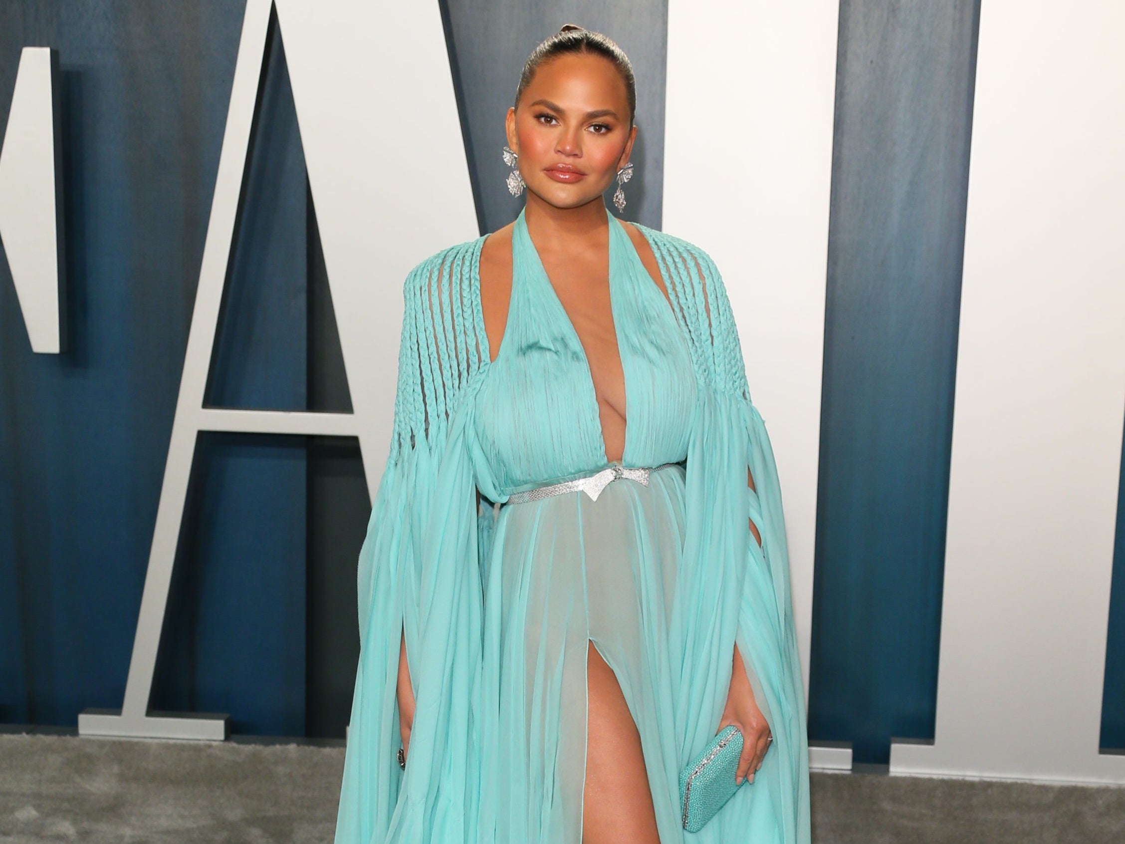 Chrissy Teigen says she is ‘four weeks sober’