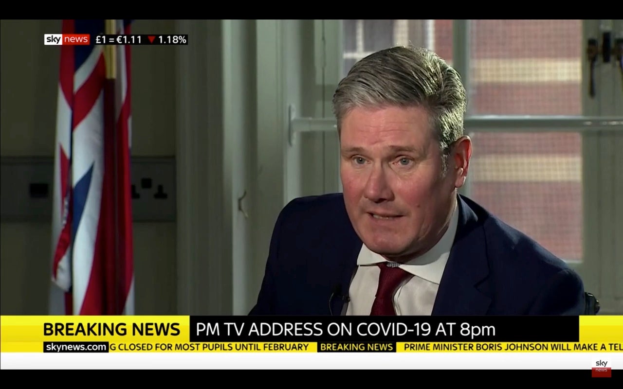 Starmer urges PM to close all schools in England 