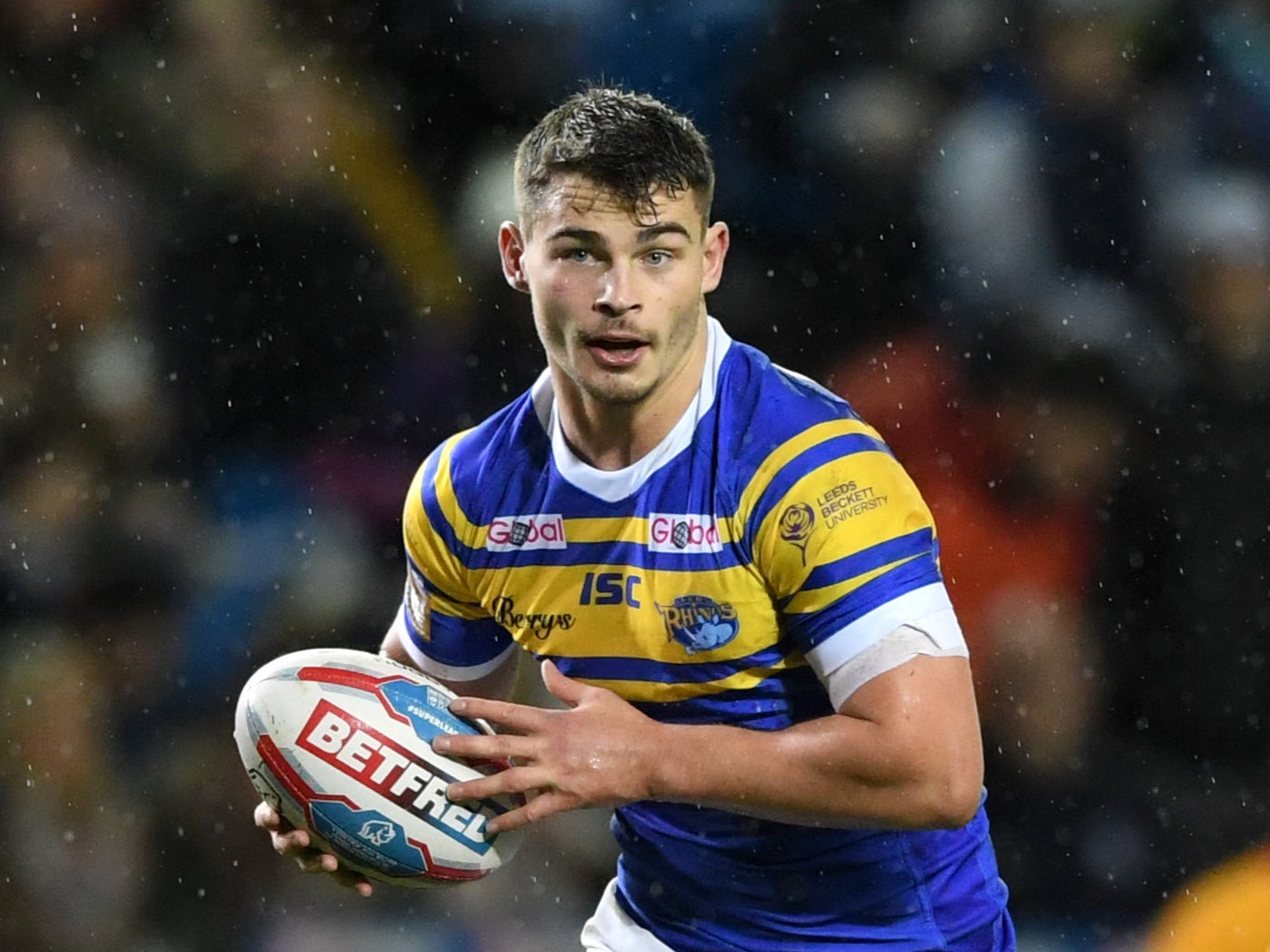 Leeds Rhinos captain Stevie Ward is retiring