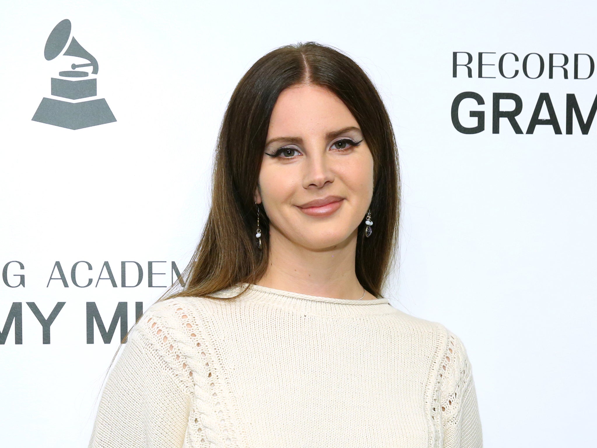 Lana Del Rey defends album cover against ‘people of colour’ criticism