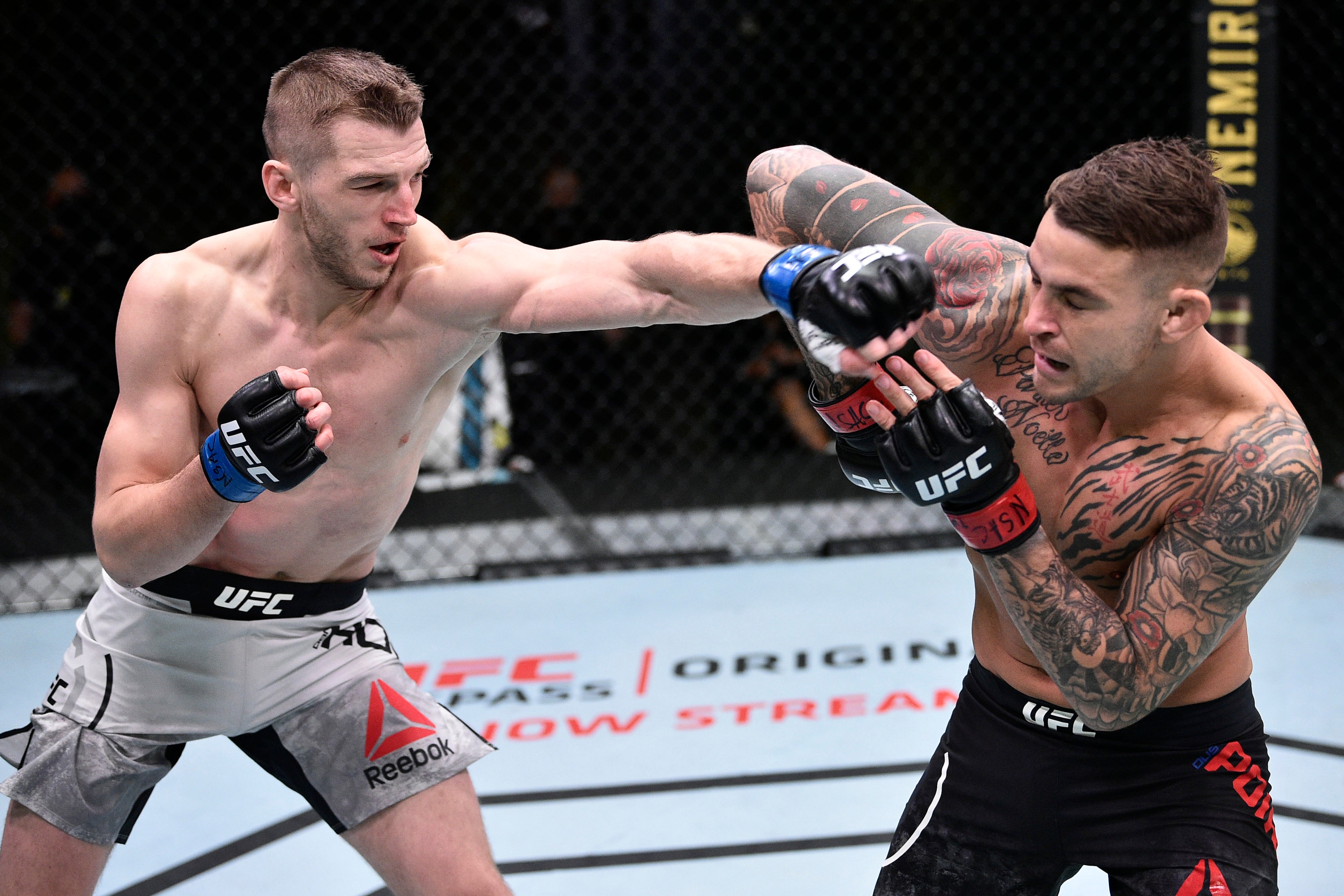 Hooker’s last fight saw him lose to Dustin Poirier via unanimous decision