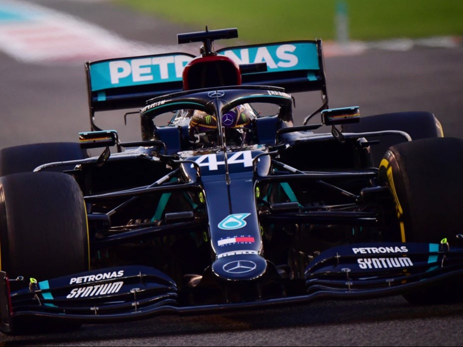 Hamilton’s Mercedes to keep black livery for 2021 F1 season