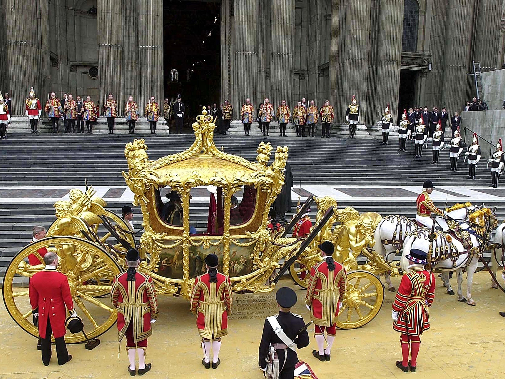 The Queen arrives for the golden jubilee thanksgiving service at St Paul’s Cathedral in 2002