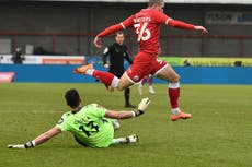 Bielsa defends Casilla after goalkeeper’s display in FA Cup exit