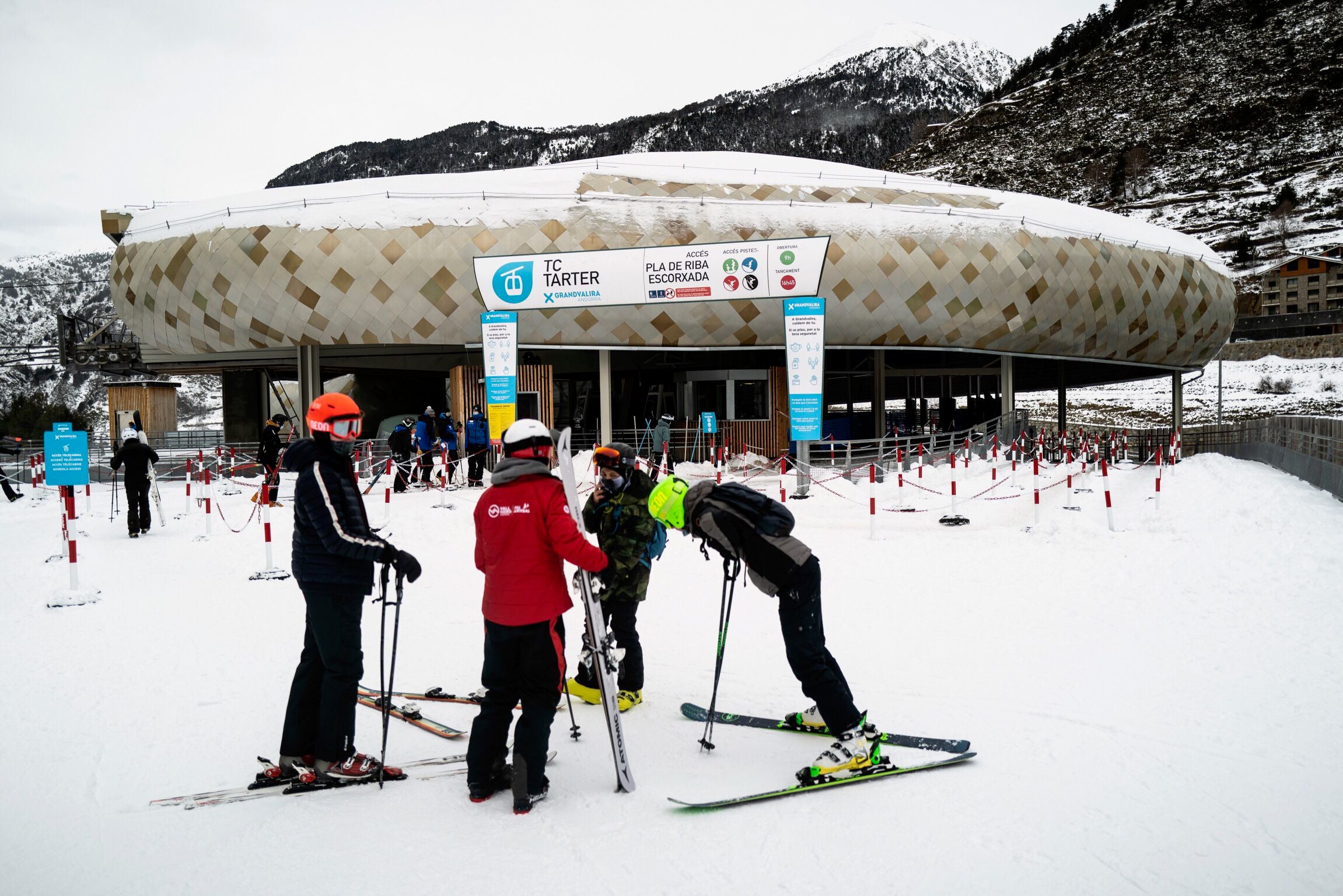 Skiers at the Grandvalira mountain and ski resort, Andorra