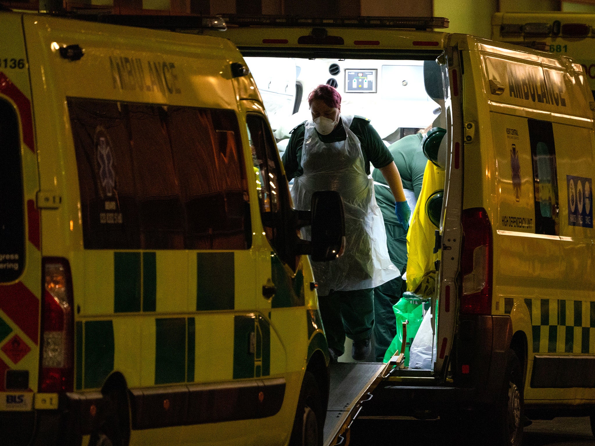 Oxford scientists plan new vaccine for variants 