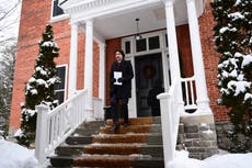 Canada thinking of quarantining travelers in hotels