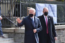 Biden stops motorcade on return from church to buy bagels