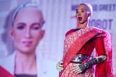 Sophia the robot to come to hospitals, shops, and airports