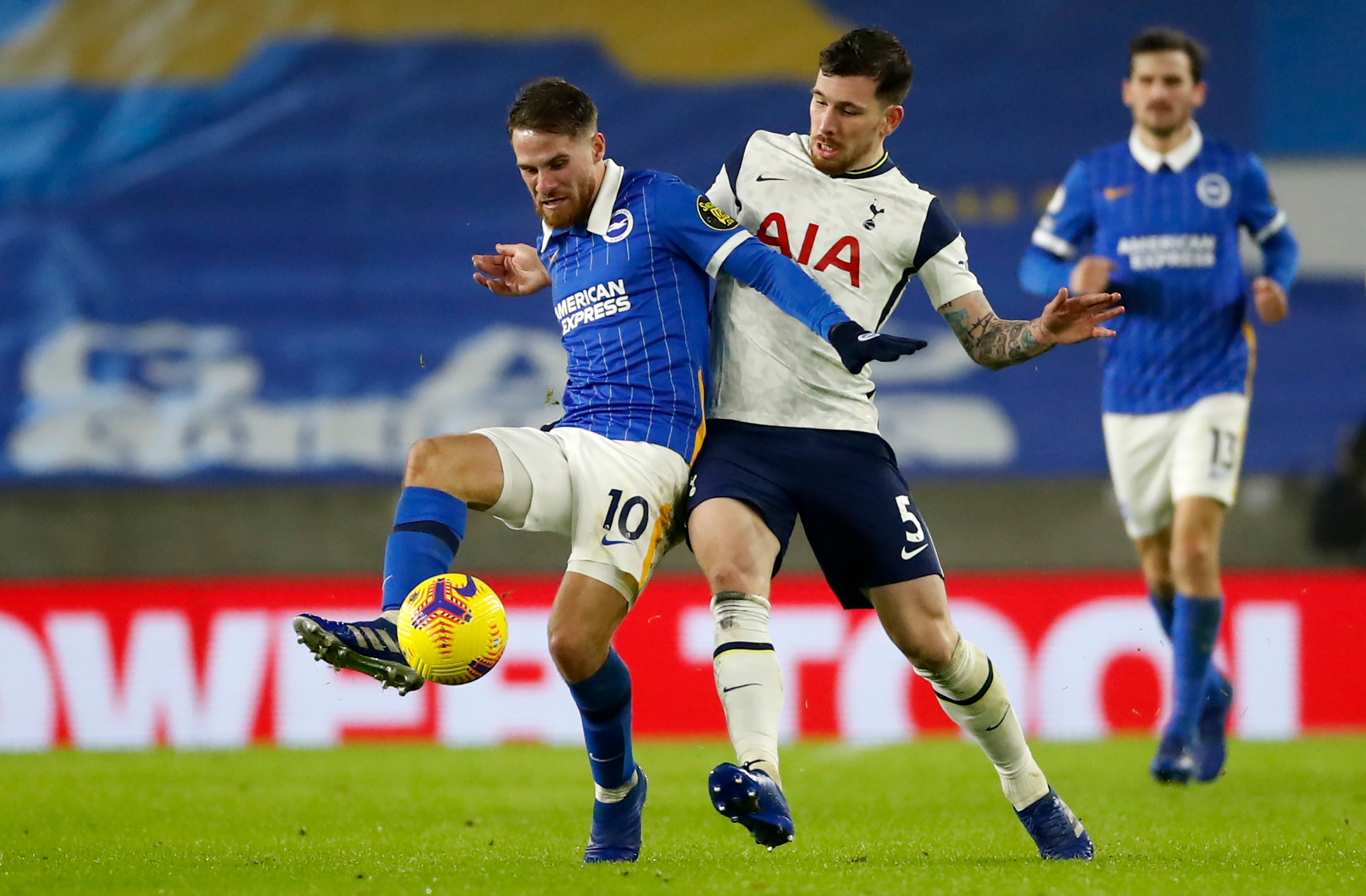 Alexis Mac Allister vies with Pierre-Emile Hojbjerg