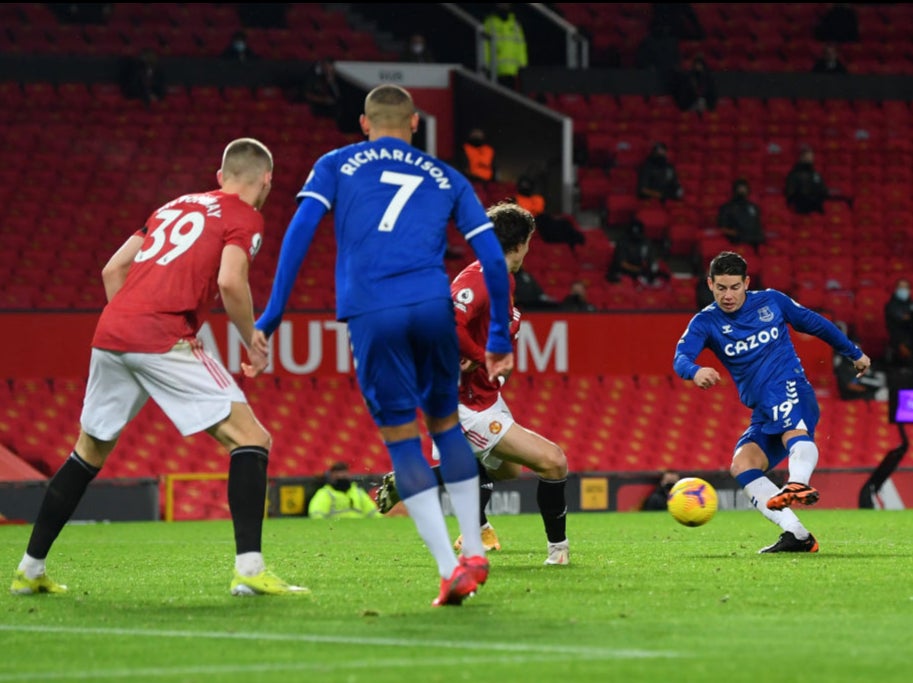 James Rodriguez scores for Everton