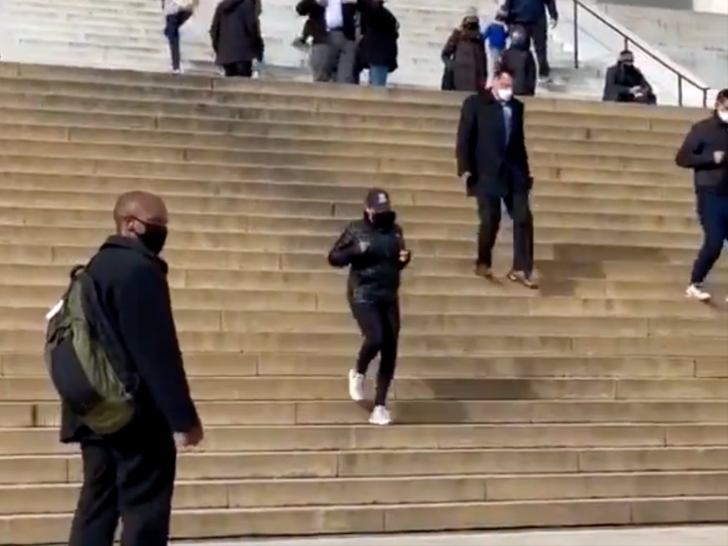 Kamala Harris spotted jogging up steps of Lincoln Memorial