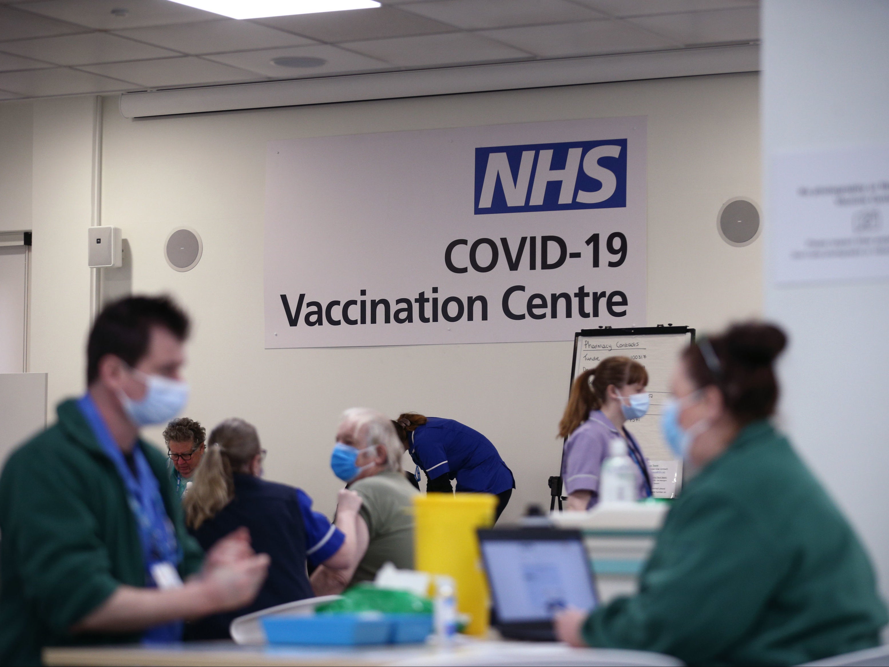Covid news – live: WHO recommends Oxford-AstraZeneca vaccine amid travel industry fury at holiday warning