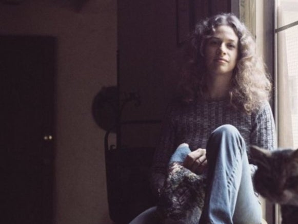 Carole King on the cover of her 1971 album, Tapestry