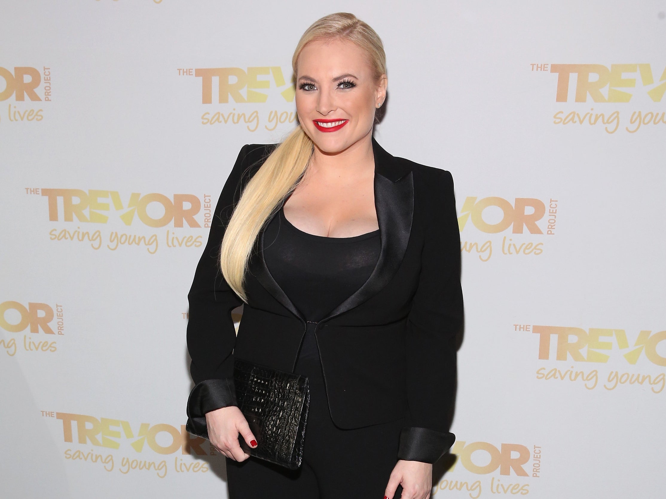 Meghan McCain defends new hair style