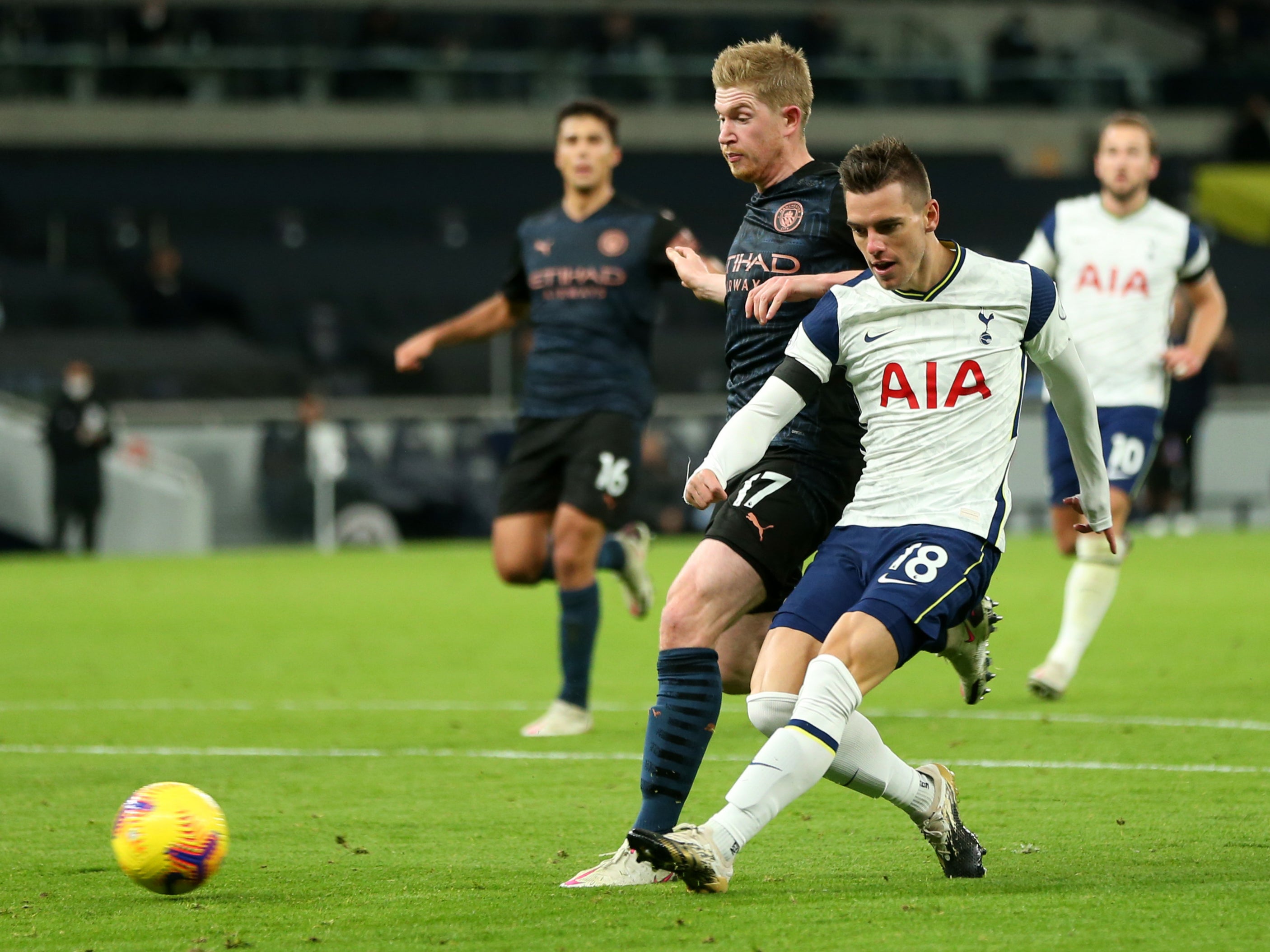 Tottenham midfielder Giovanni Lo Celso scoring against Manchester City