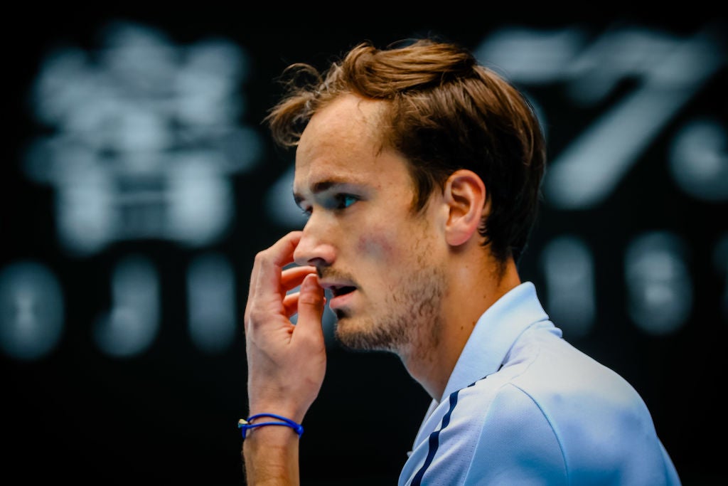 Medvedev overcame Krajinovic in the third round in Melbourne