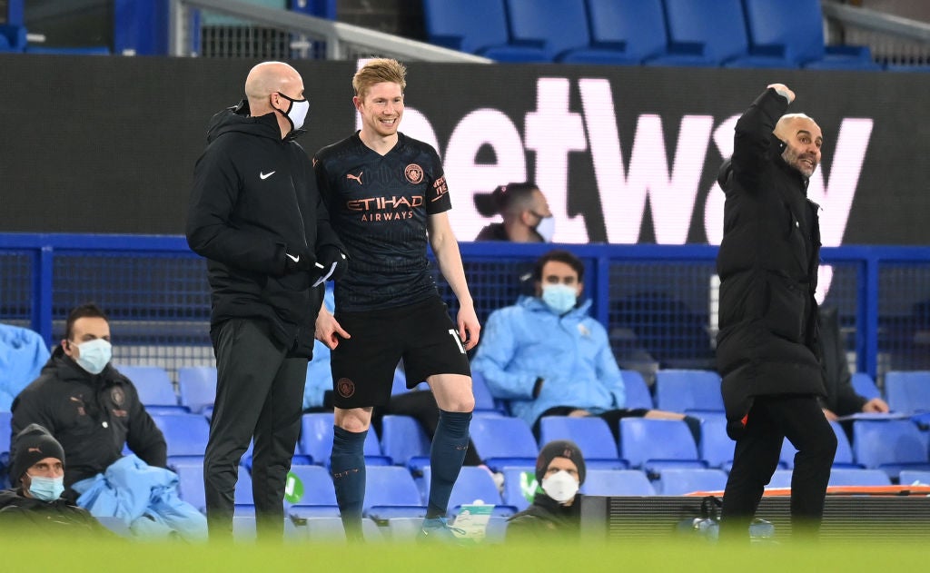 Kevin De Bruyne of Manchester City prepares to come on as a substitute