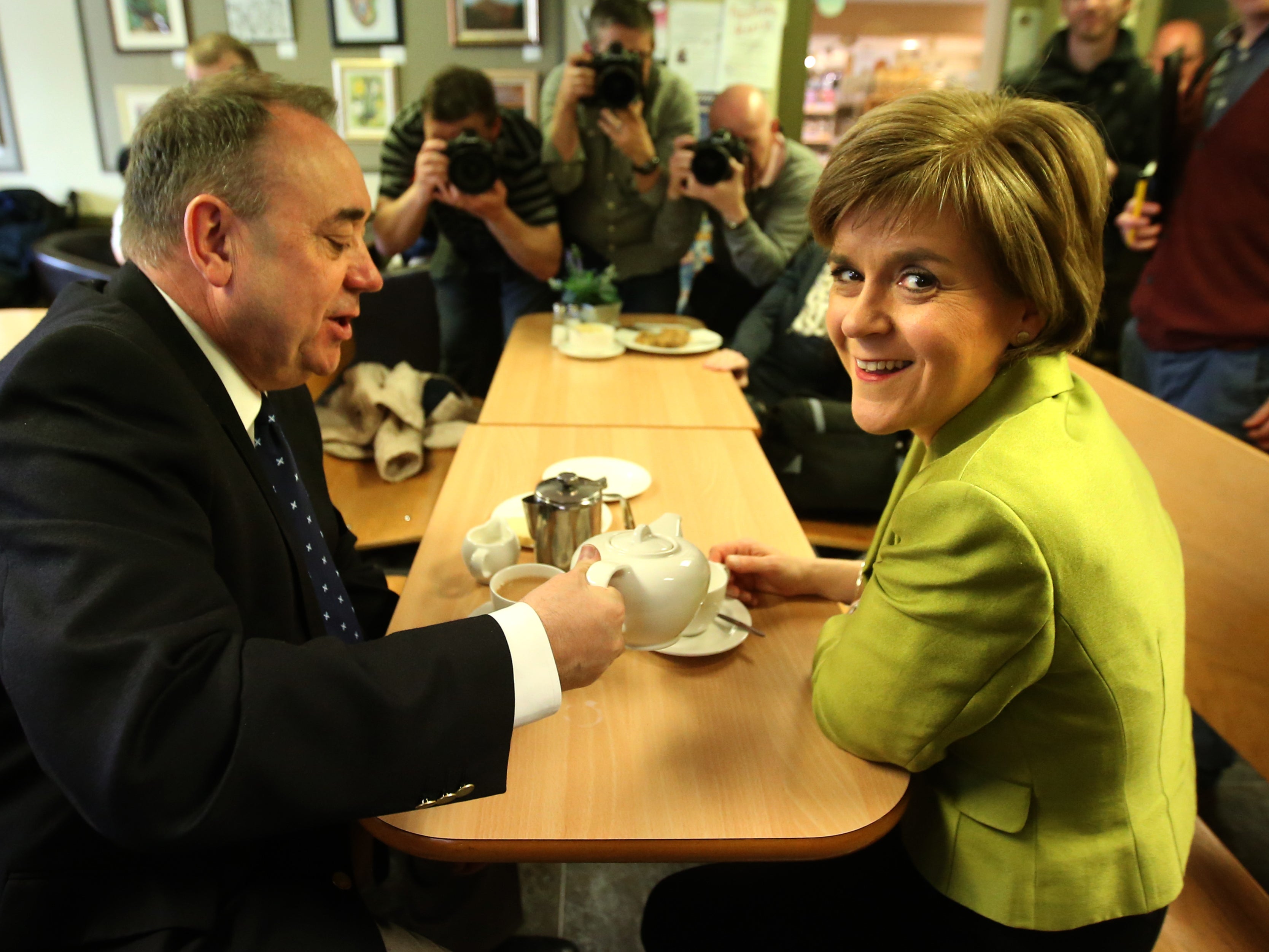 Alex Salmond and Nicola Sturgeon campaigning together in 2015