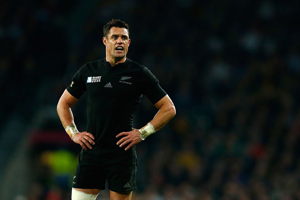 Dan Carter announces his retirement