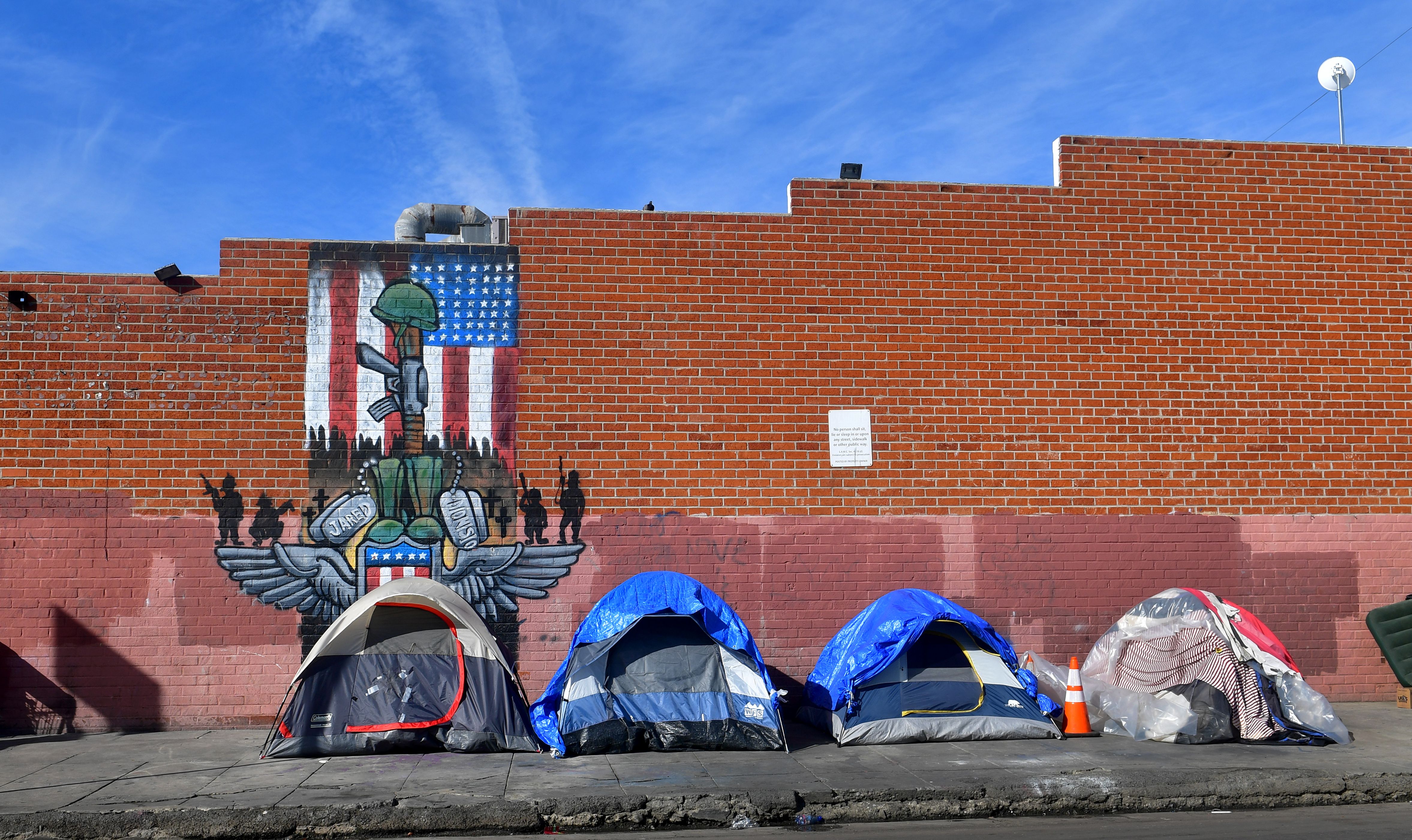 LA mayor urged to rent 15,000 hotel rooms for homeless residents