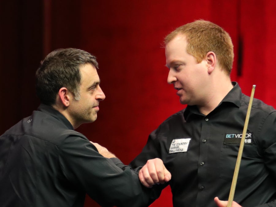 Ronnie O’Sullivan (left) congratulates world No 81 Jordan Brown