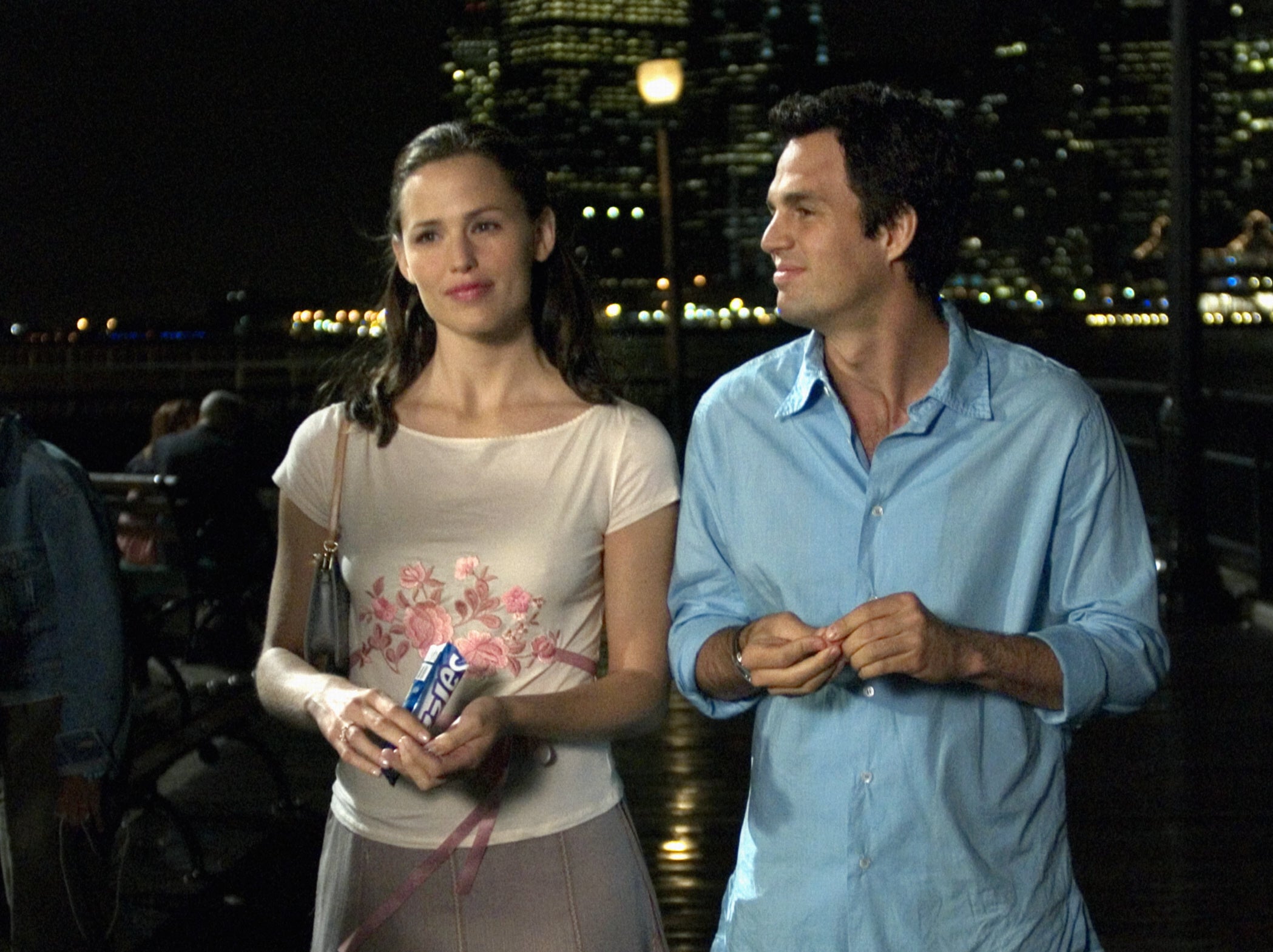 Jennifer Garner and Mark Ruffalo in 30 Going on 30