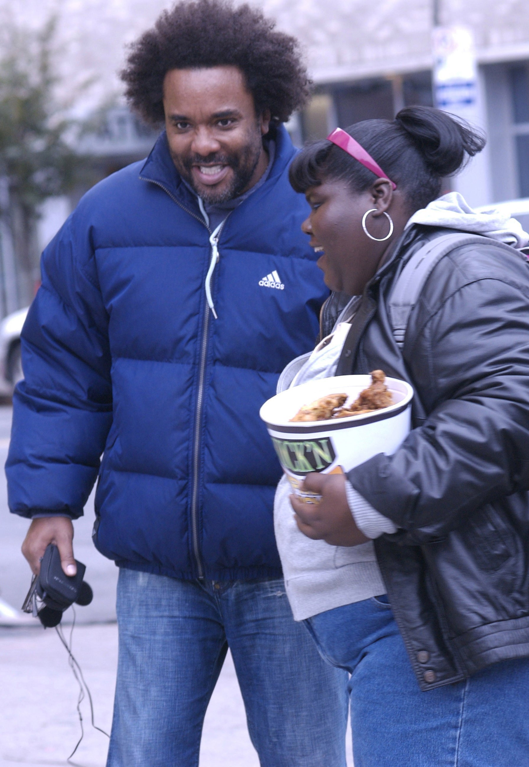 Daniels directs Gabourey Sidibe on the set of Precious