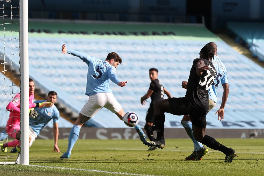 Antonio prods West Ham level at the Etihad