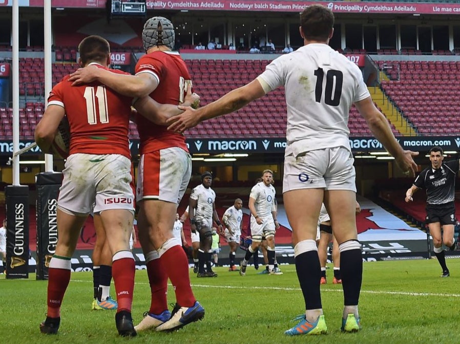 Wales celebrate as England protest to referee Pascal Gauzere