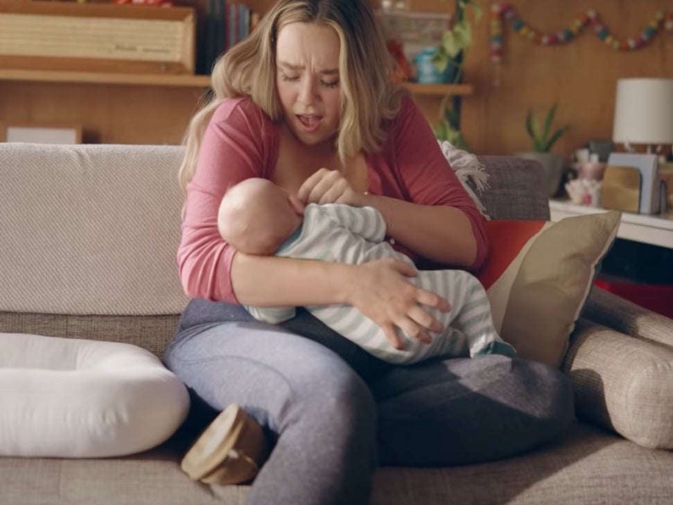 Golden Globes viewers praise breastfeeding commercial