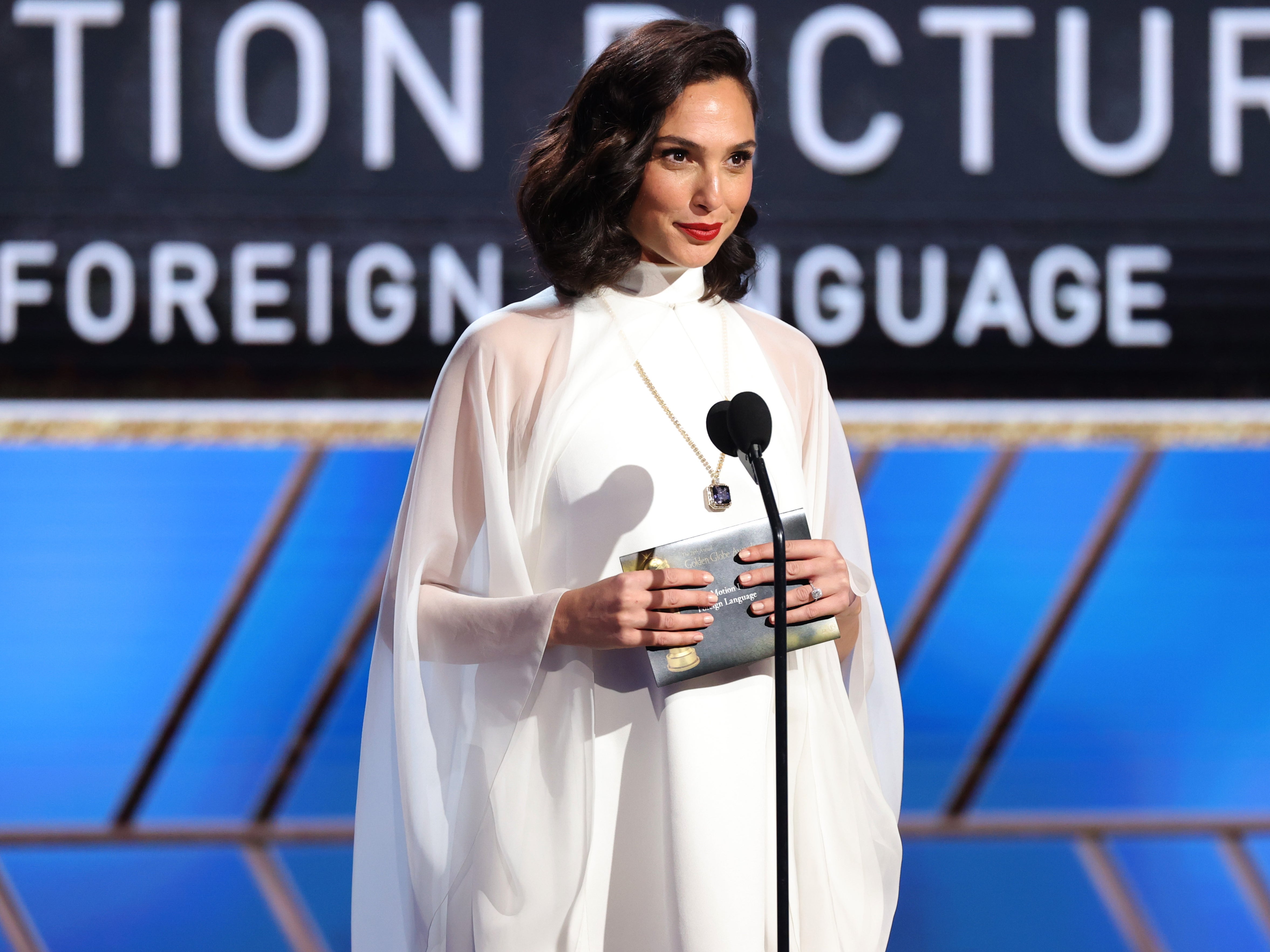 <p>Gal Gadot confirms pregnancy following Golden Globes fan speculation</p>