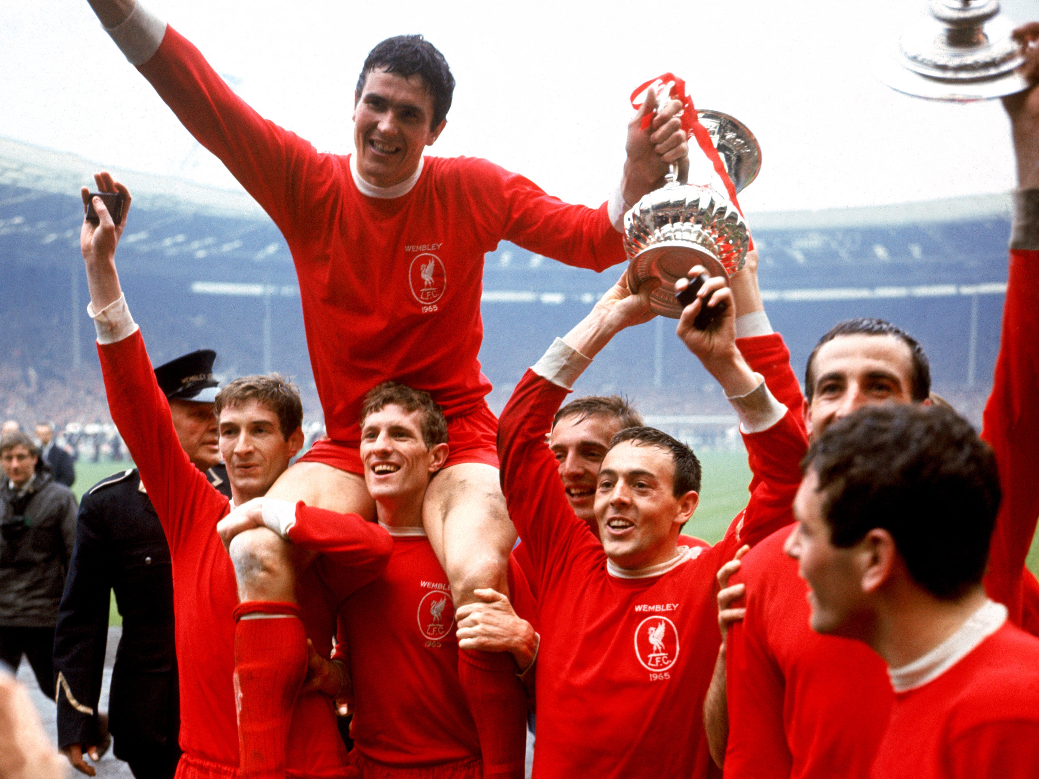 Ian St John and Ron Yeats hold the FA Cup