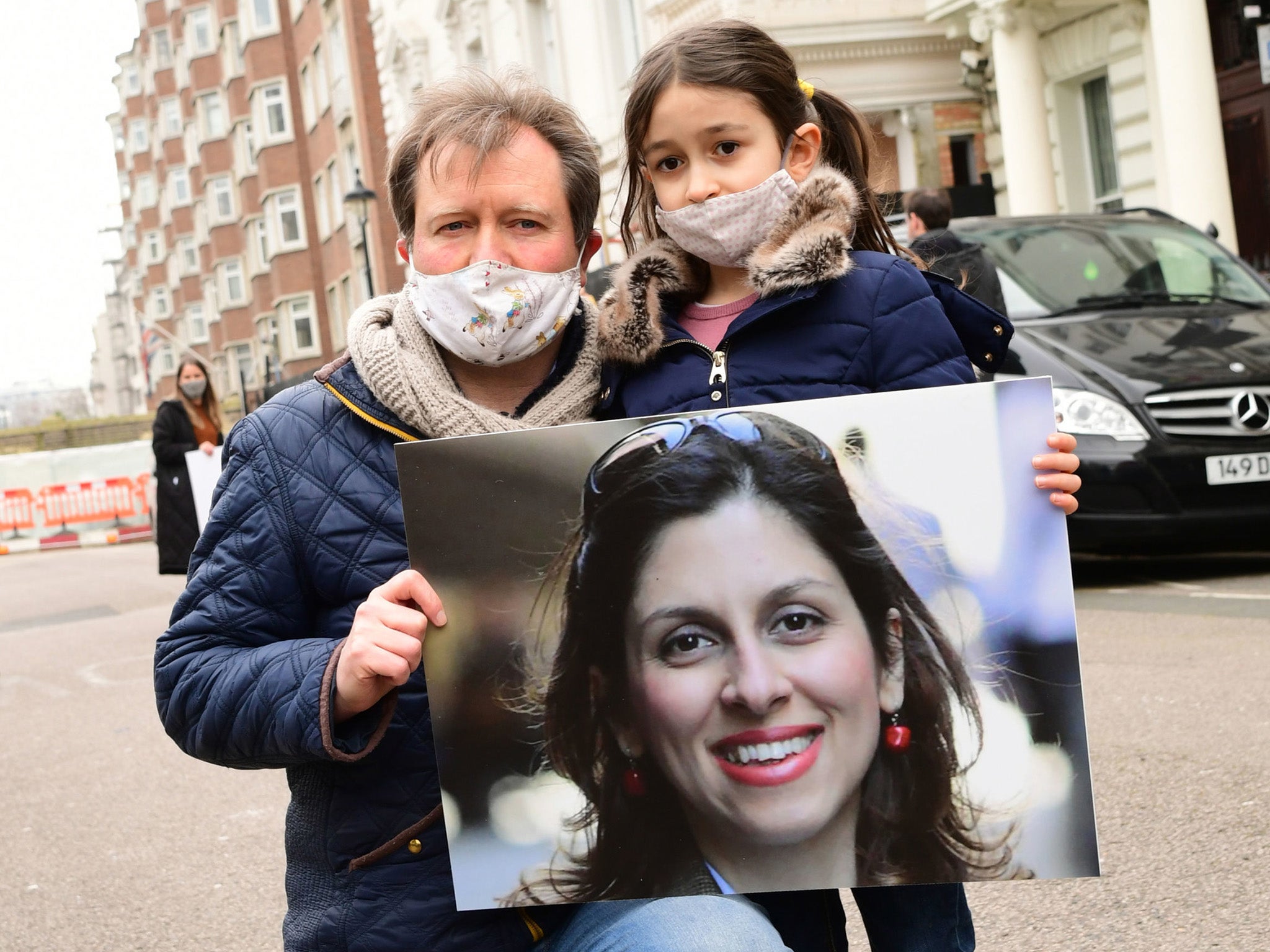 Richard Ratcliffe with daughter Gabriella outside the Iranian embassy