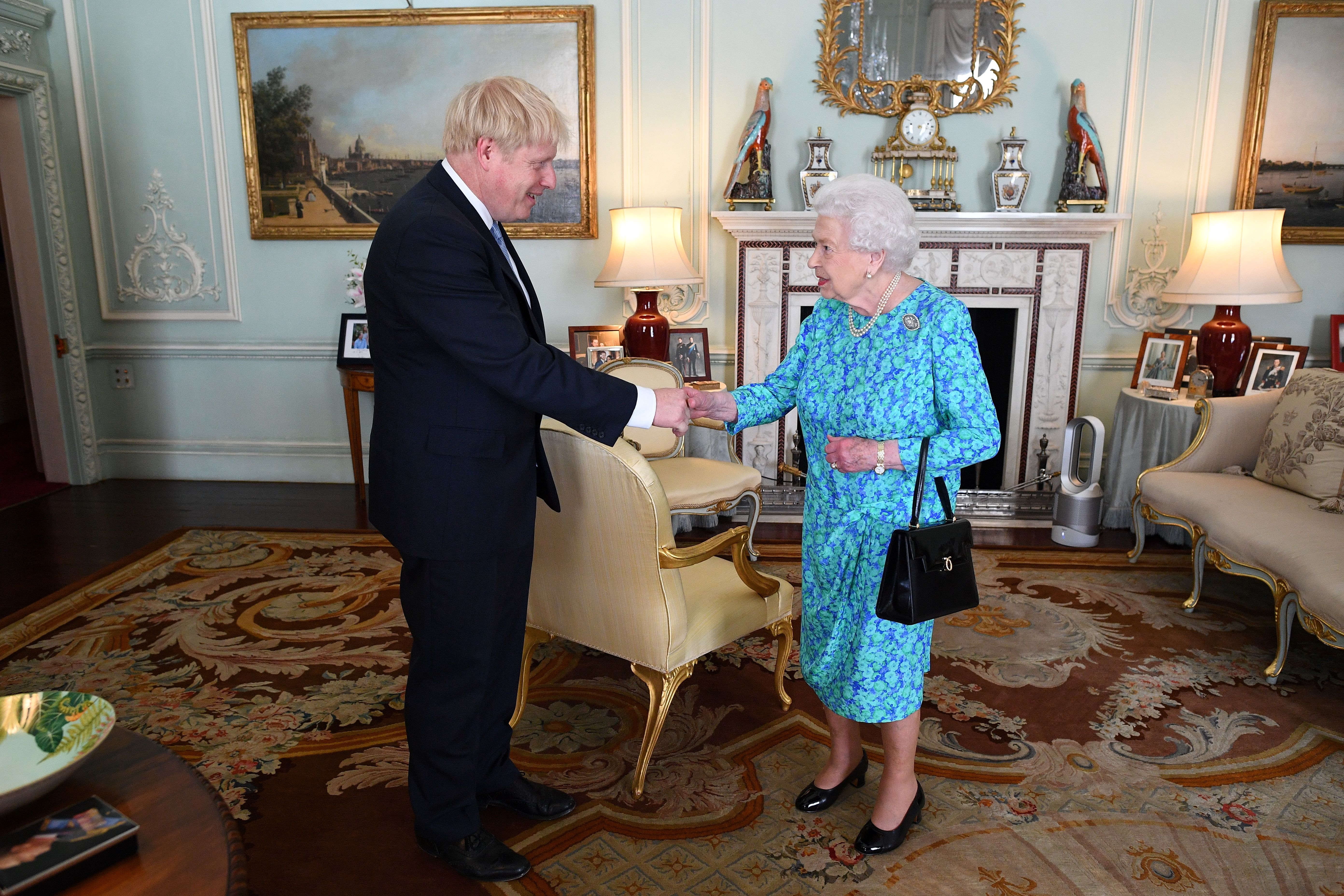 The Queen invites Johnson to form a government in 2019