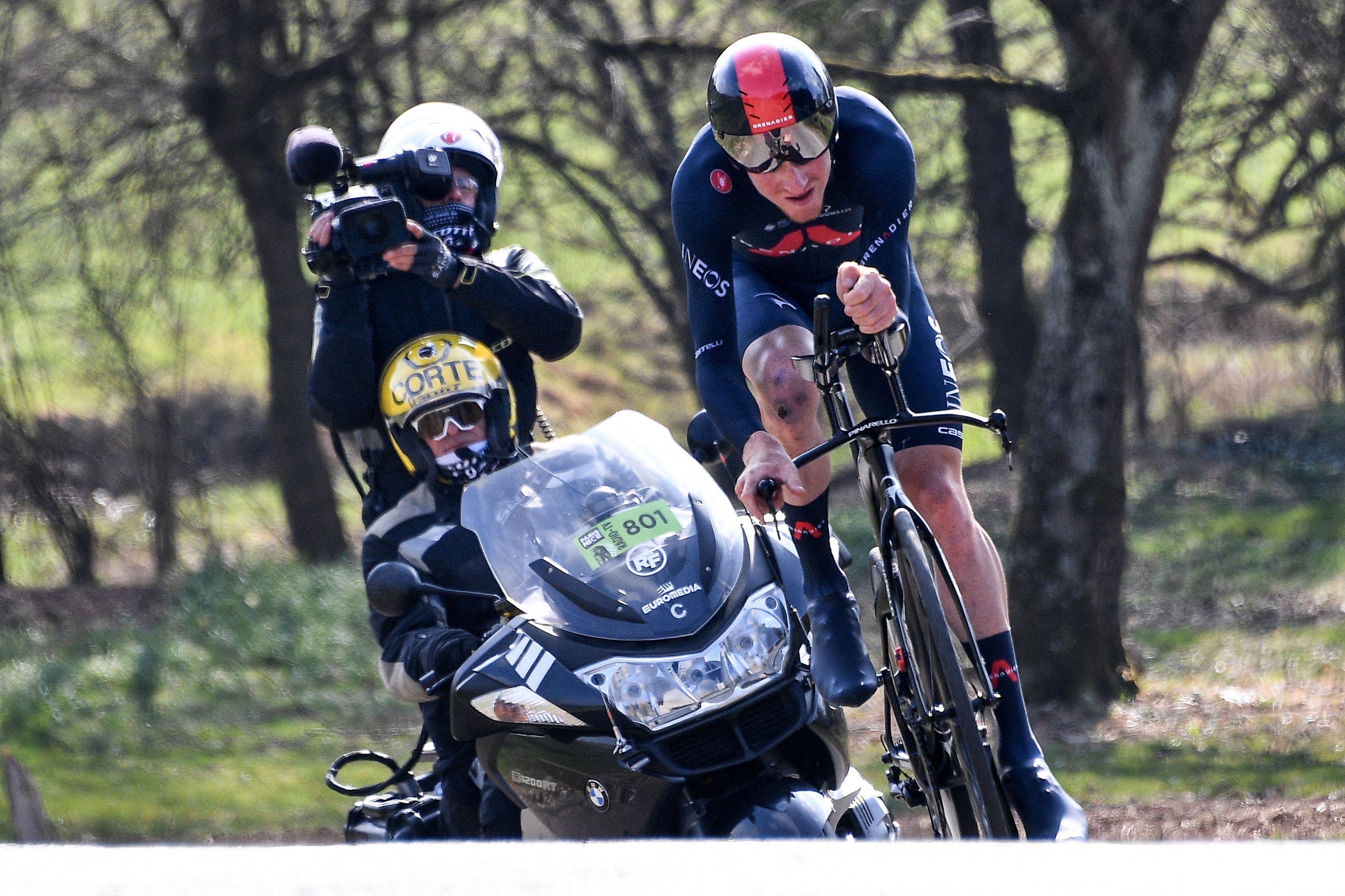 Tao Geoghegan Hart in action for Ineos at Paris-Nice