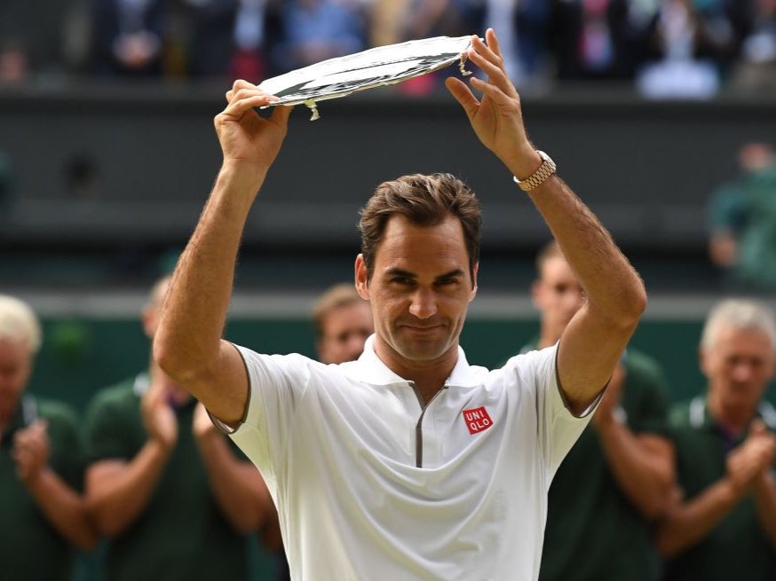 Federer raises the runners-up plate at Wimbledon in 2019