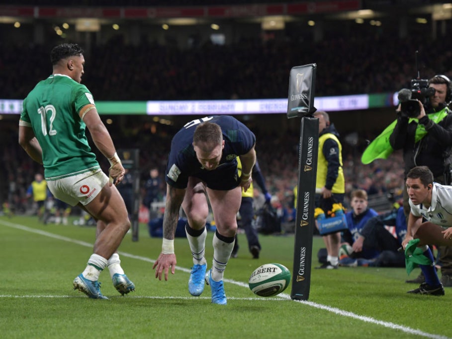 Stuart Hogg spills the ball on the tryline in 2020