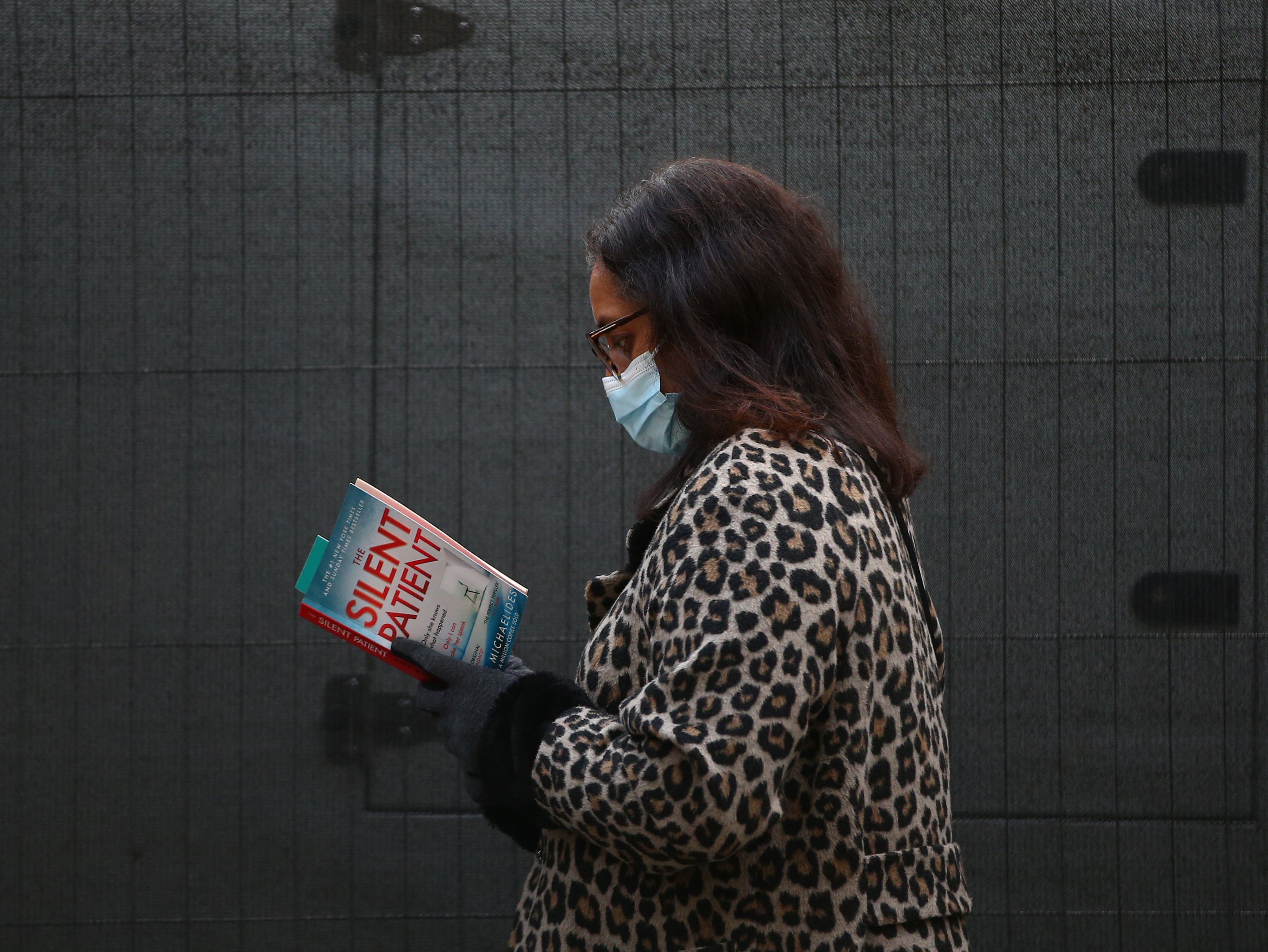 Young women ‘five times more likely than men’ to suffer Covid symptoms months after being in hospital