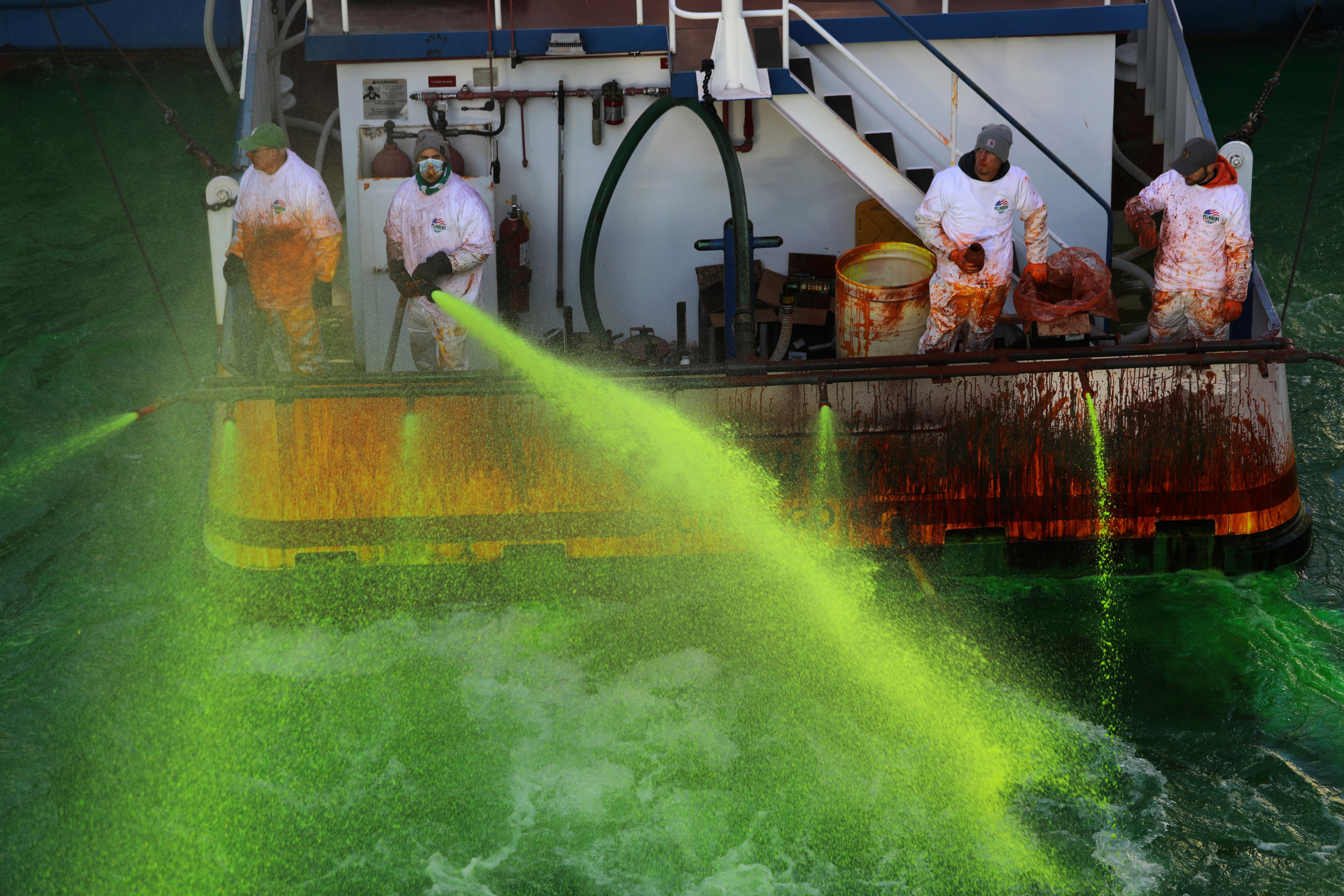 APTOPIX Virus Outbreak Chicago River