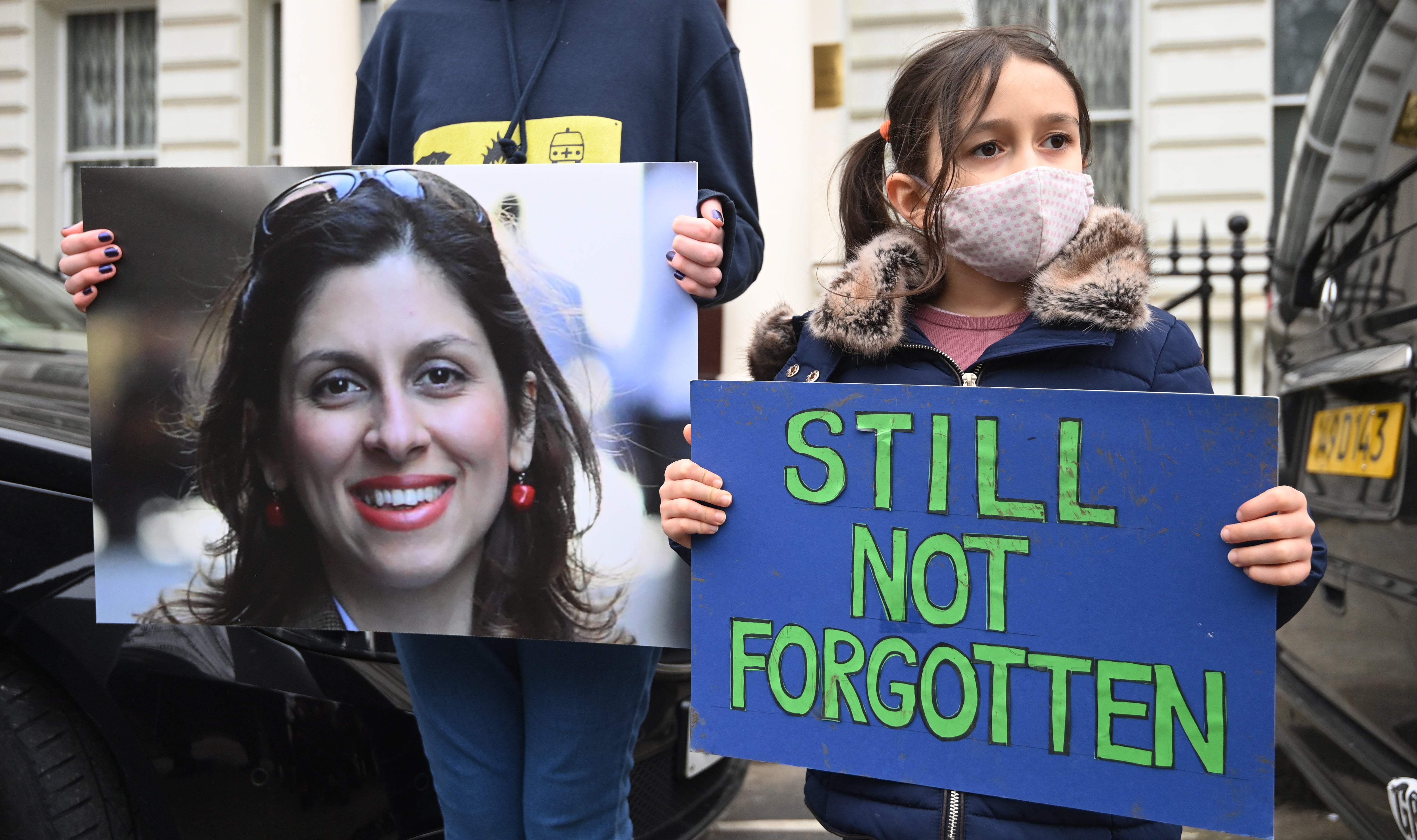 ichard Ratcliffe (not seen) the husband of Nazanin Zaghari-Ratcliffe, with his daughter Gabriella during a protest outside the Iranian Embassy in London, earlier this month