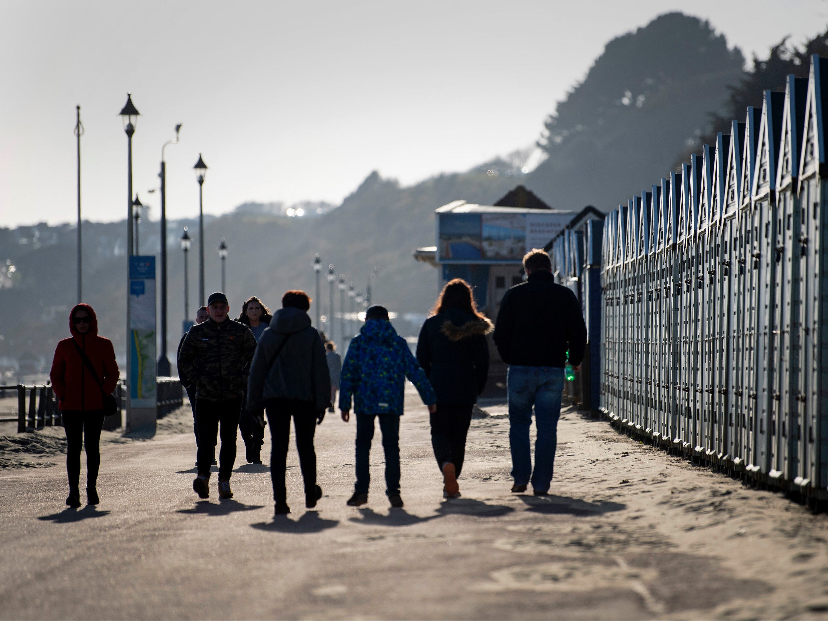 People who walk slow and are a normal weight could be almost 2.5 times more likely to develop severe Covid-19 and 3.75 times more likely to die from the virus than normal-weight fast walkers