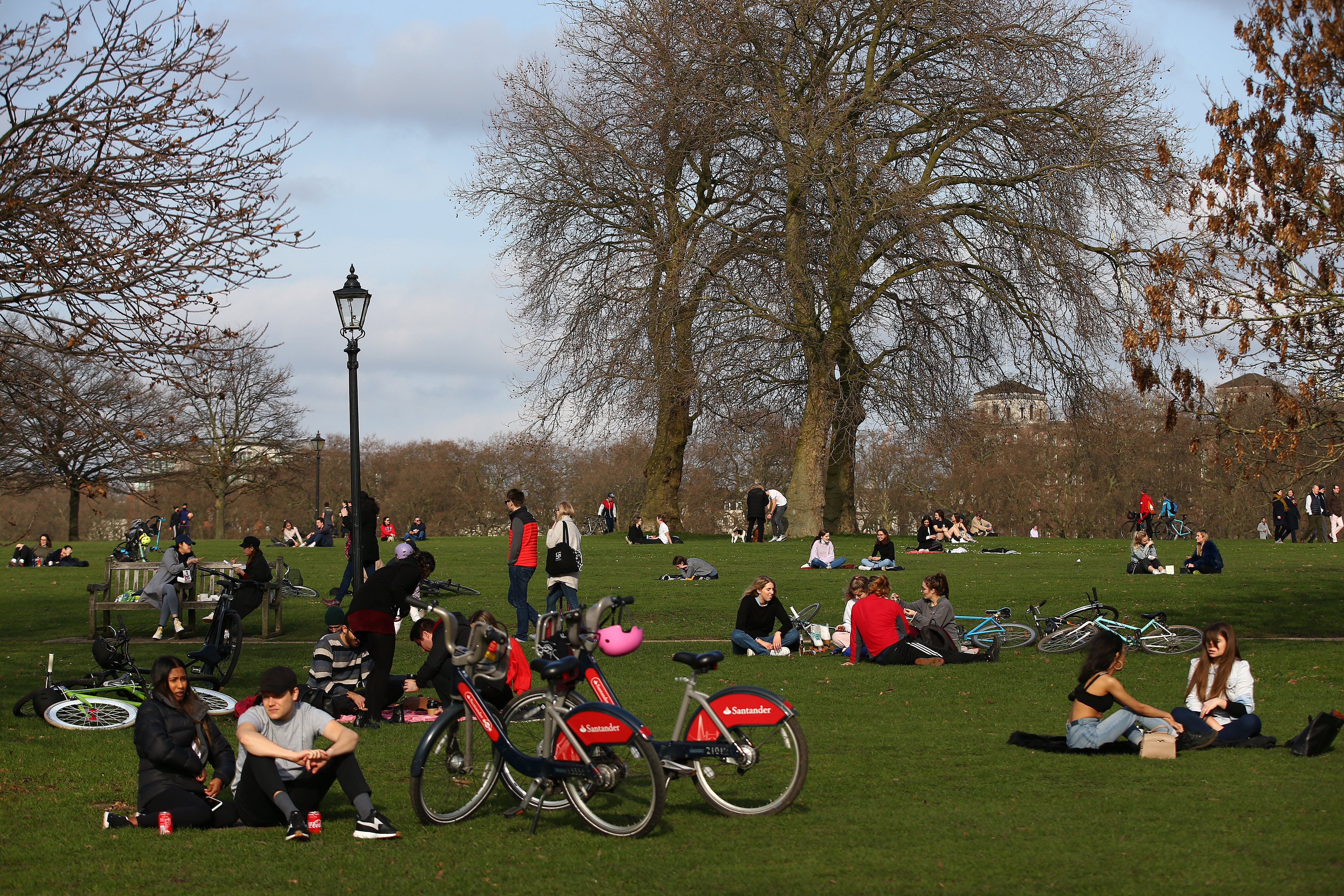 Temperatures will stay warm for the start of the week