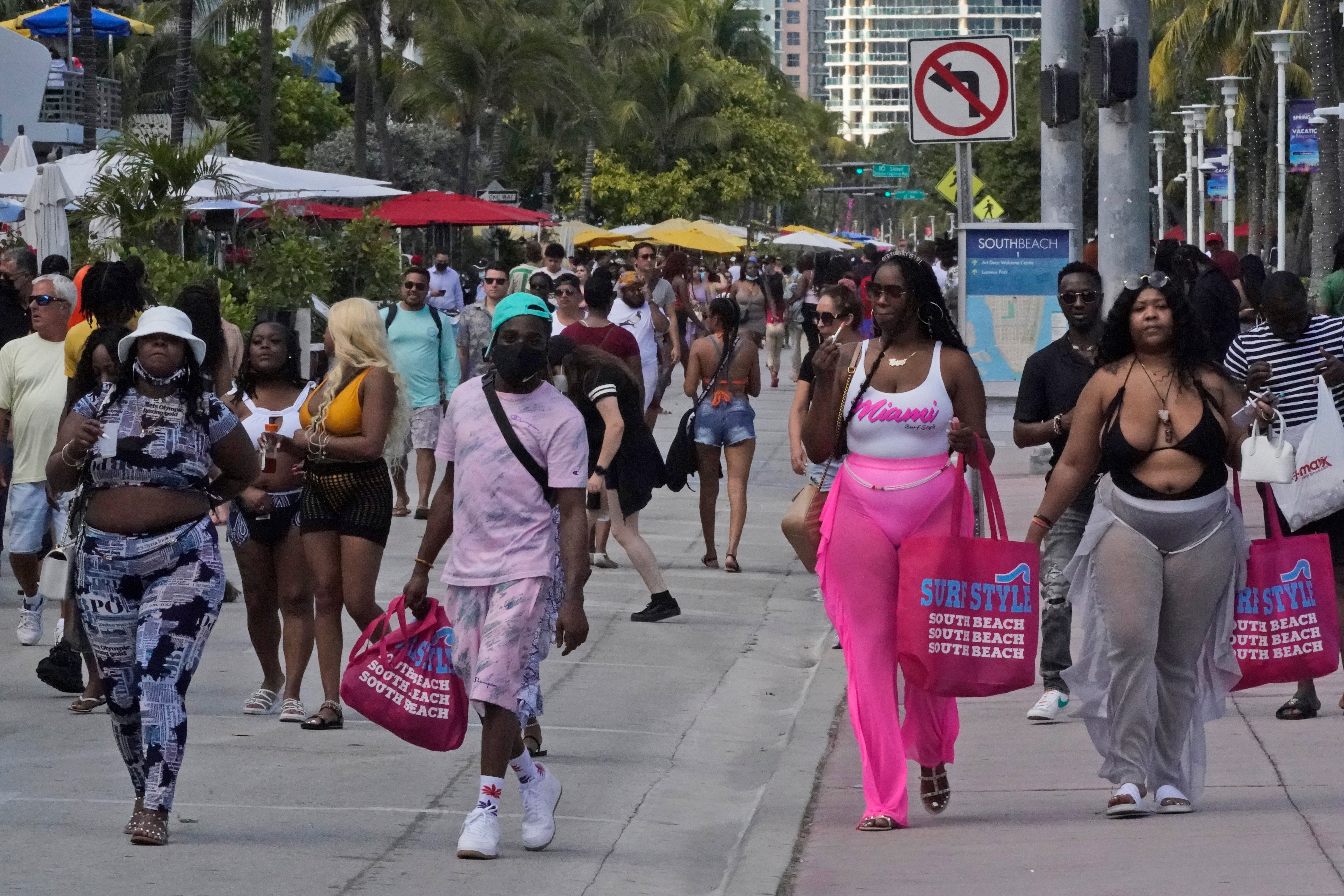 Spring Break Miami Beach Curfew