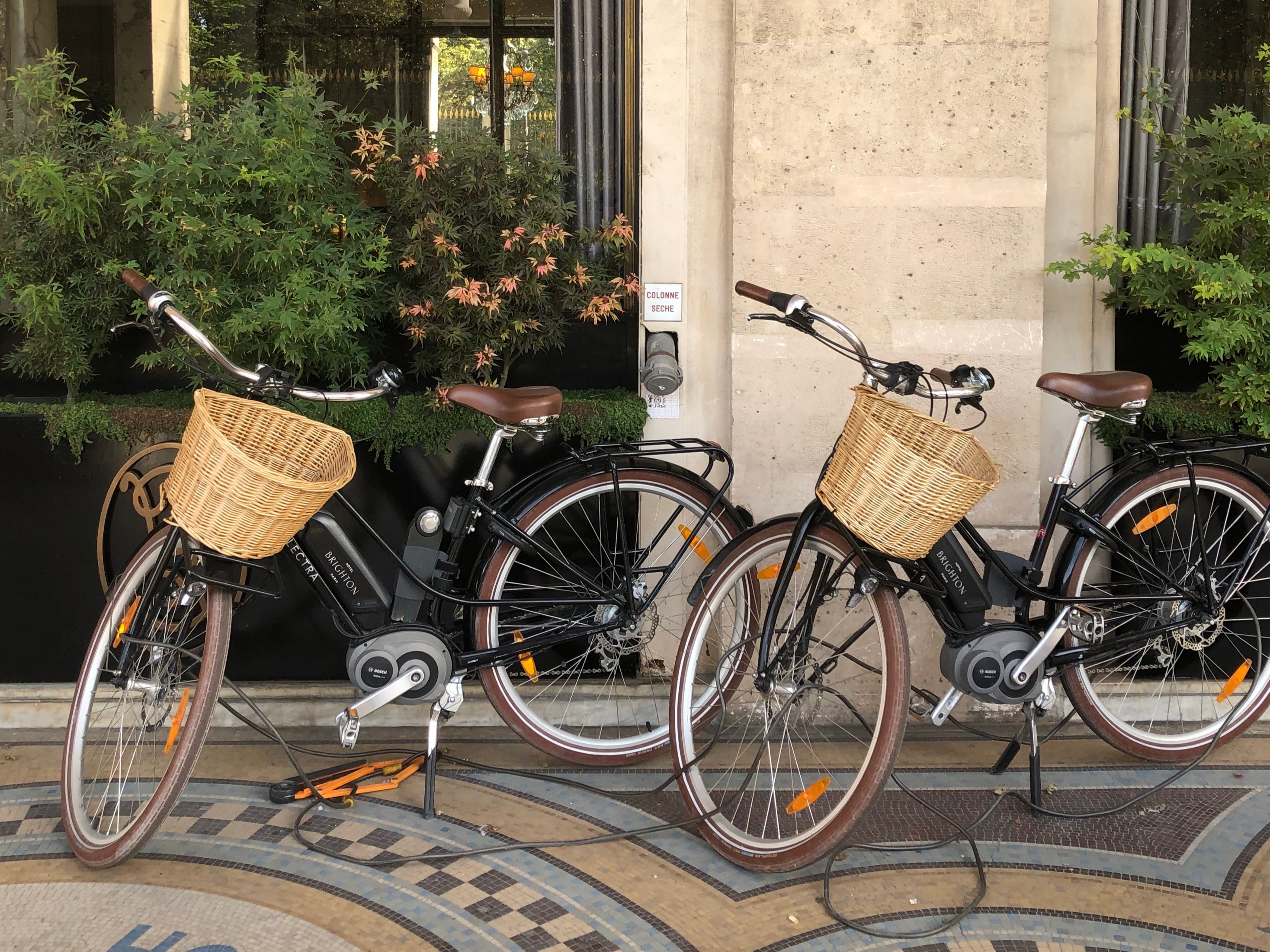 Exploring Paris by bike is easy